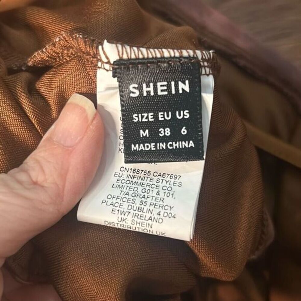 SHEIN earthy brown ruched tie dye crop top with Cris cross back medium - Picture 5 of 6